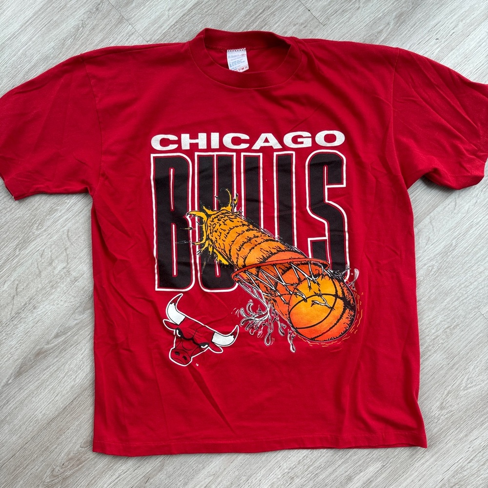 Vintage Chicago Bulls Red Graphic T-Shirt